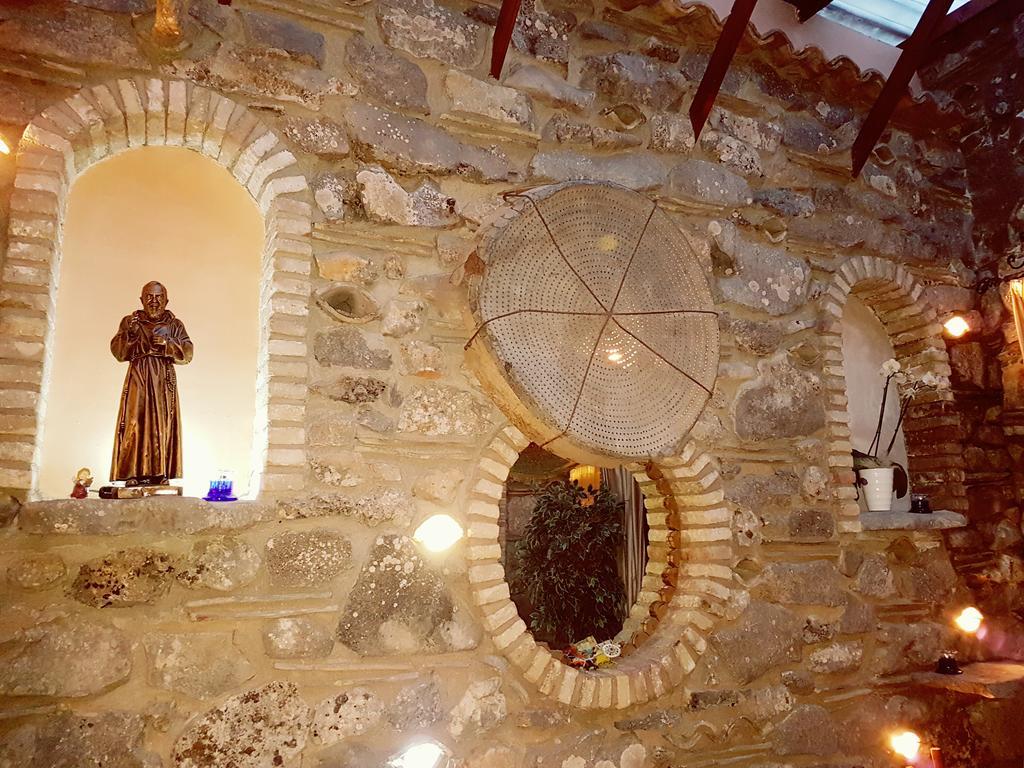 B&B Antica Trattoria ซานโจวานนี โรตอนโด ภายนอก รูปภาพ